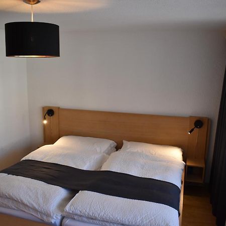 Appartementhaus Crystal Tasch Bagian luar foto