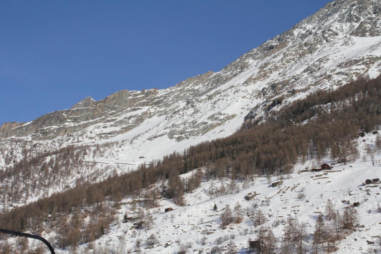 Appartementhaus Crystal Tasch Ruang foto