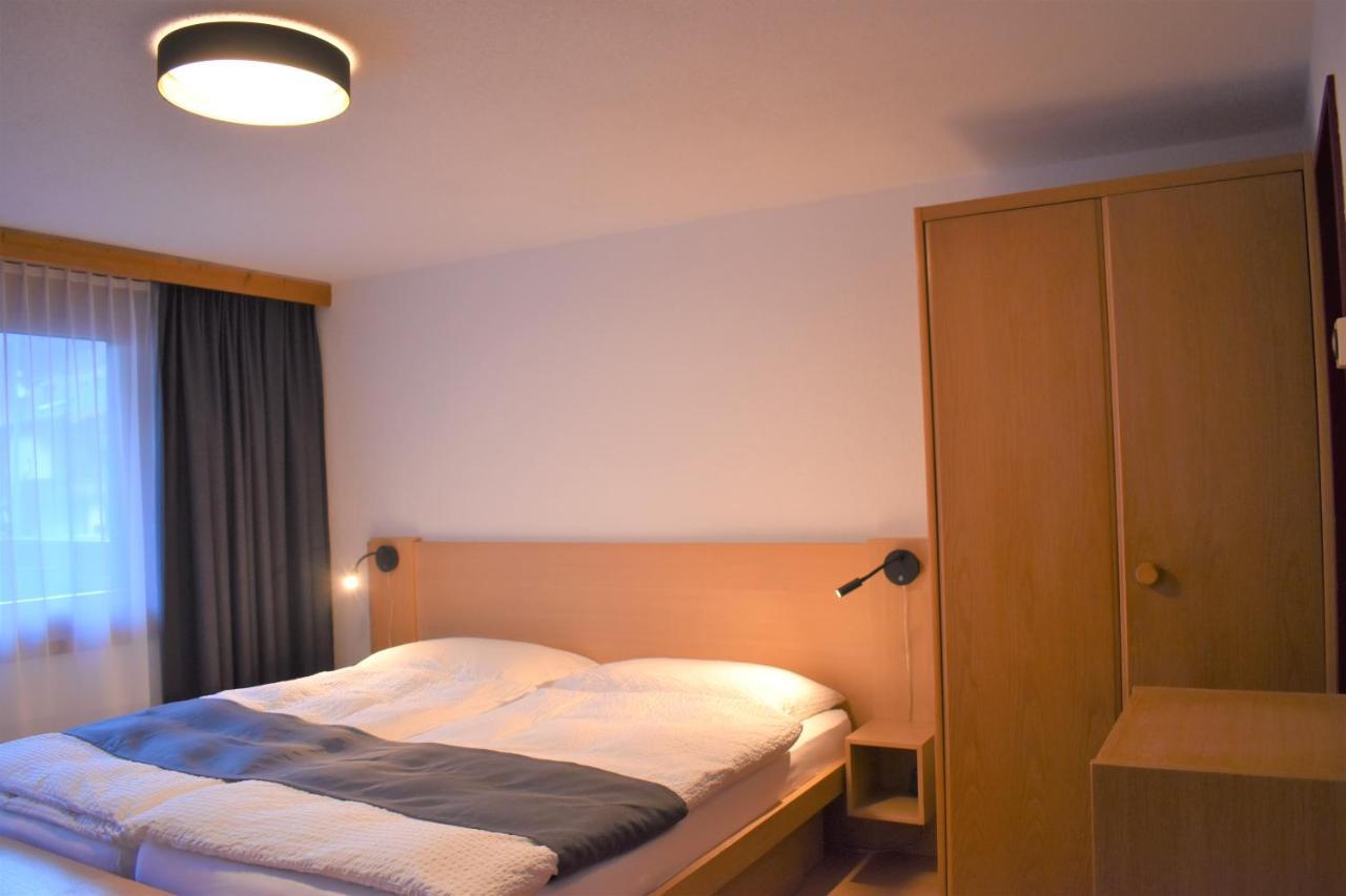 Appartementhaus Crystal Tasch Bagian luar foto