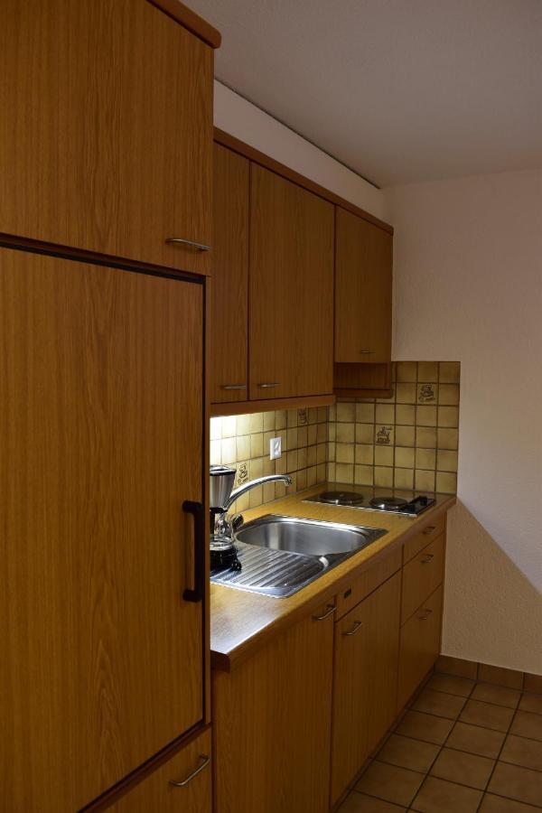 Appartementhaus Crystal Tasch Bagian luar foto