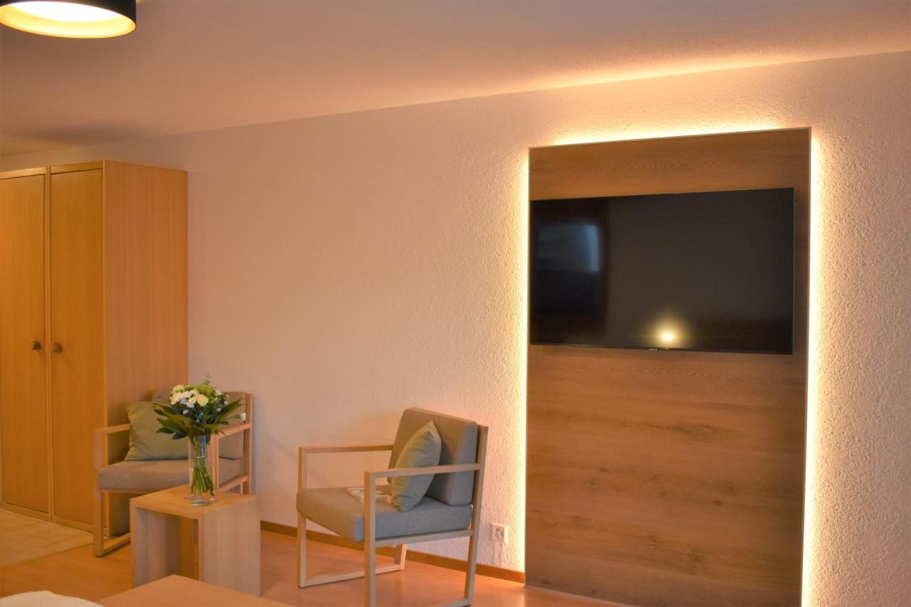 Appartementhaus Crystal Tasch Bagian luar foto