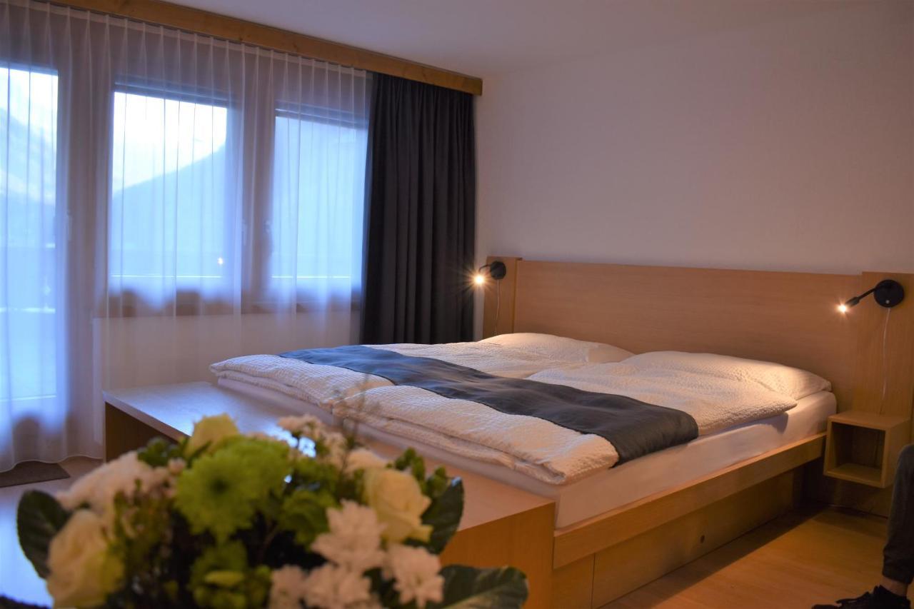 Appartementhaus Crystal Tasch Bagian luar foto