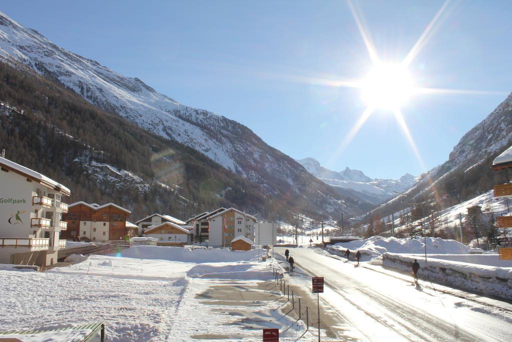 Appartementhaus Crystal Tasch Ruang foto